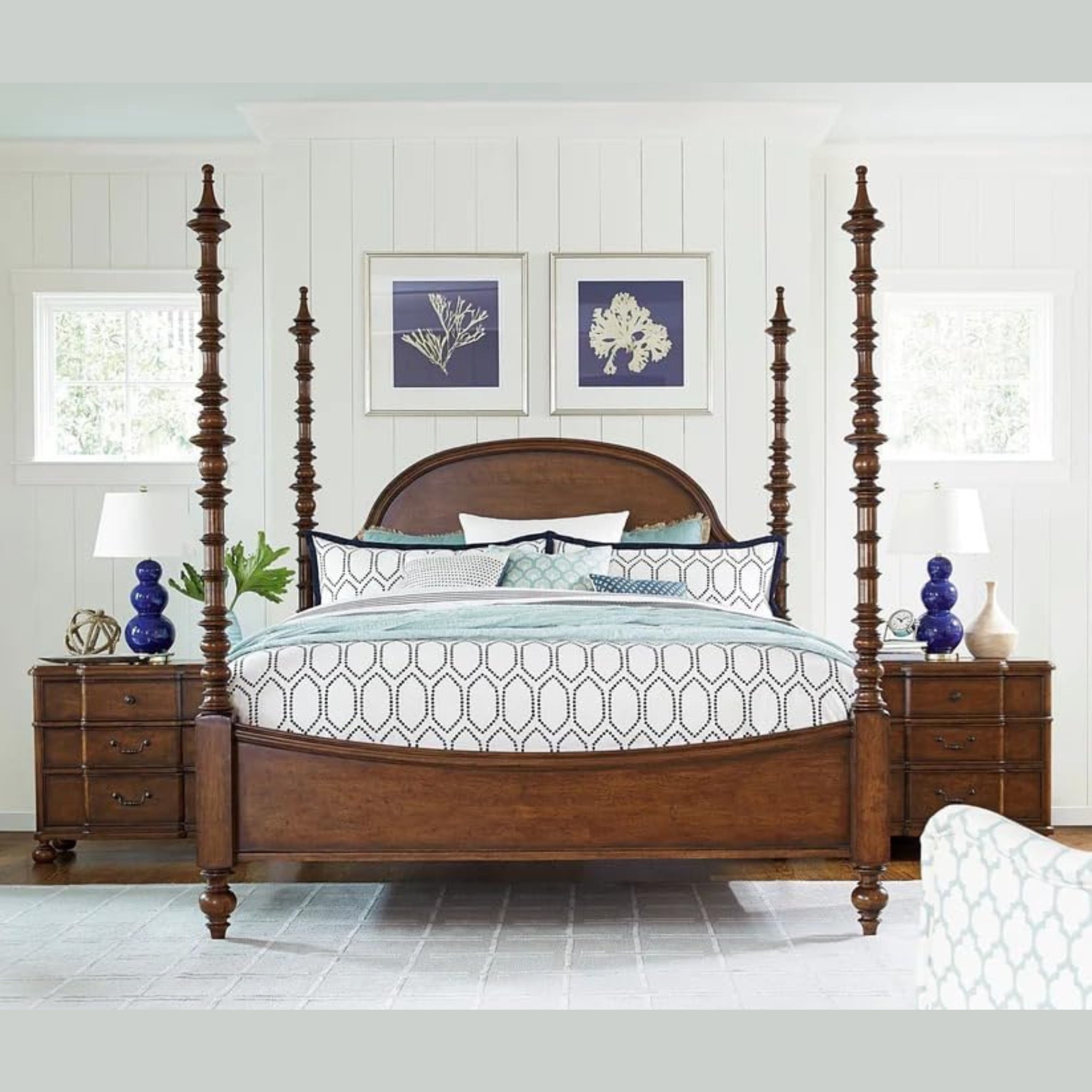 Lofty Royal Handmade Teak Wood Poster Bed with Matching Bedside Table Honey Finish