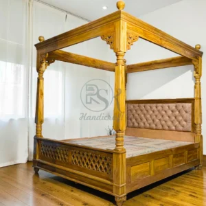 Luxury Wooden Poster Bed for Bedroom