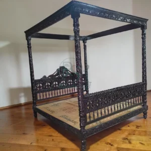 Luxury Royal Poster Bed with Antique Finish